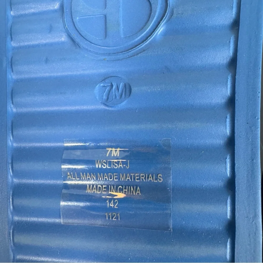 NWT Sports Illustrated Lisa Slide Sandals Women’s Size 7 Light Blue Ombre Summer - Picture 6 of 7